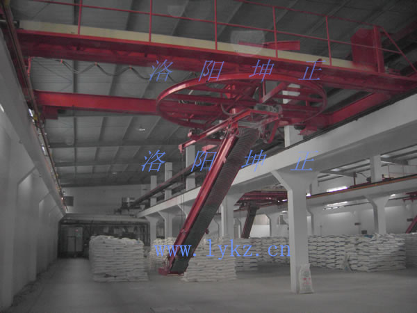 1523428141125831.jpg 碼垛機(jī)